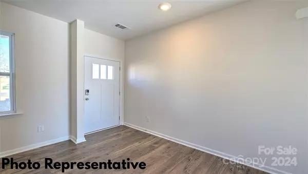 Fletcher, NC 28732,35 Dandelion RD