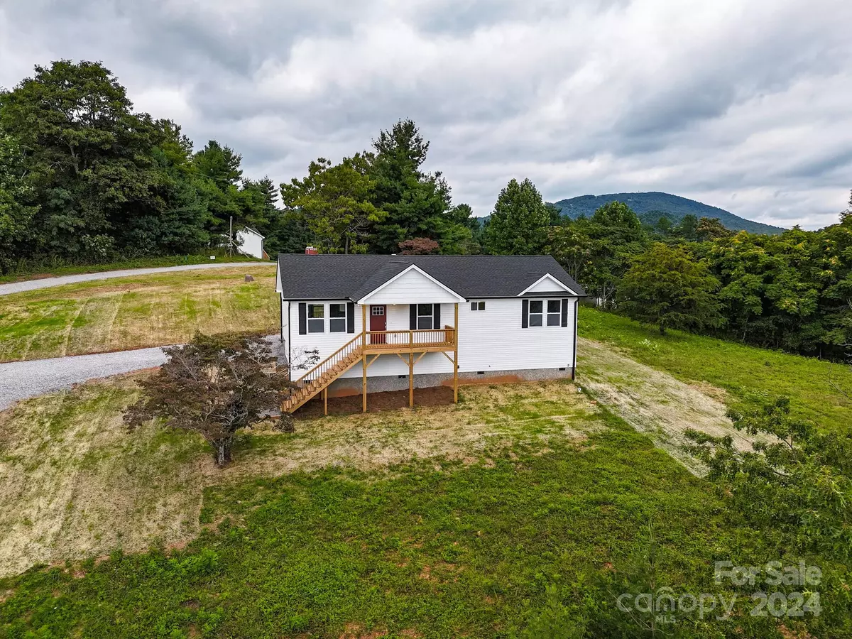 Hendersonville, NC 28792,1432 Spicer Cove RD