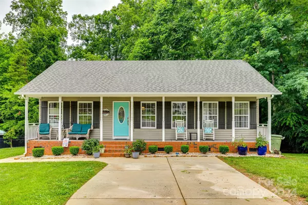 335 Sugar Creek XING, Fort Mill, SC 29715