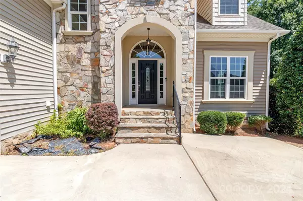 Clover, SC 29710,751 Irish Green DR