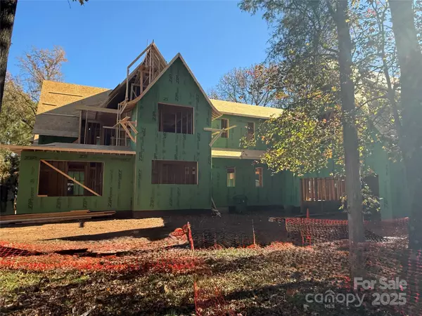 Charlotte, NC 28211,106 Hunter LN