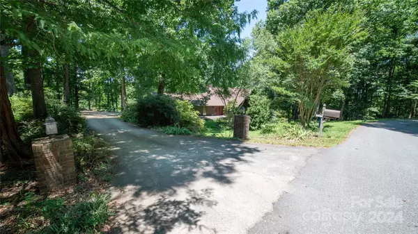 Cedar Rock, NC 28645,1536 Mountain Circle DR