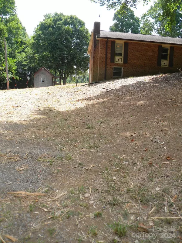 Mocksville, NC 27028,192 Fostall DR