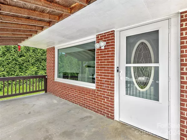 Canton, NC 28716,8573 Cruso RD