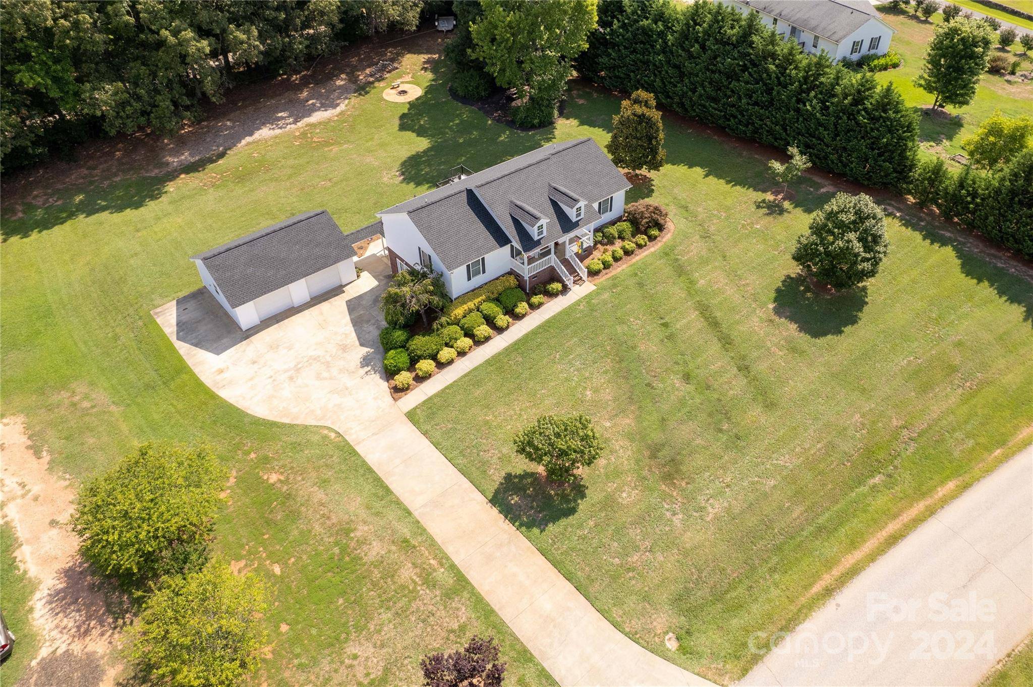 Sharon, SC 29742,1718 Dr Saye LN