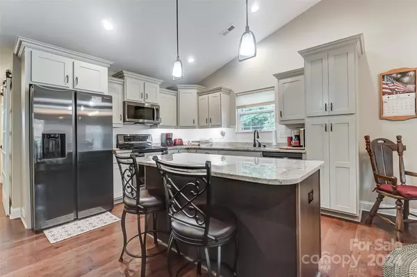 Lincolnton, NC 28092,4101 Lydia Suzanne PL
