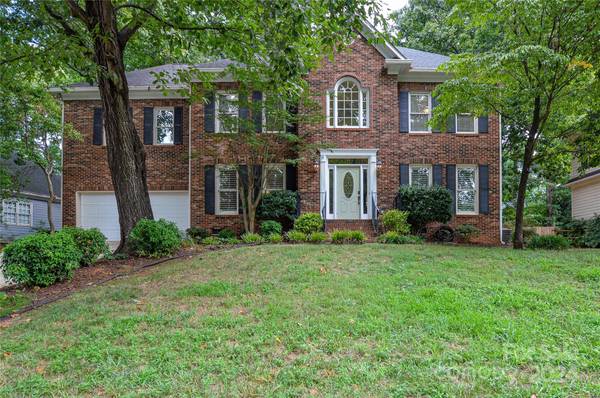 5124 Foxbriar TRL, Charlotte, NC 28269