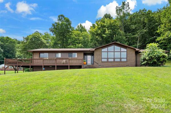 35 Sunset DR, Marion, NC 28752