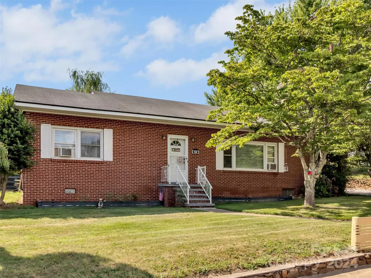Canton, NC 28716,573 N Main ST