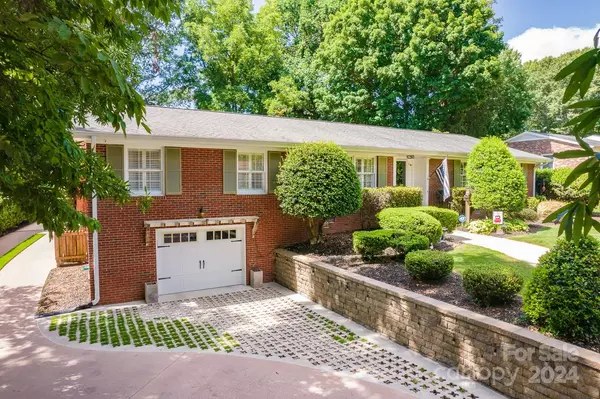 Gastonia, NC 28054,1131 Nottingham DR
