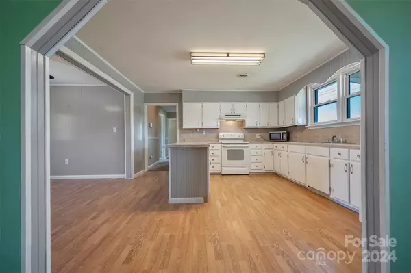 Forest City, NC 28043,188 Windy Hill DR