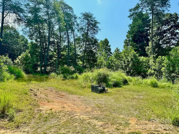 Asheville, NC 28806,2064 Wilson RD