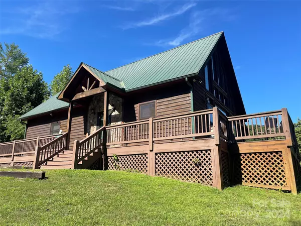 90 Twin Oaks EST, Sylva, NC 28779