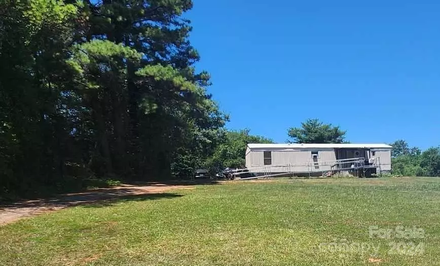 Lincolnton, NC 28092,792 Mace LN