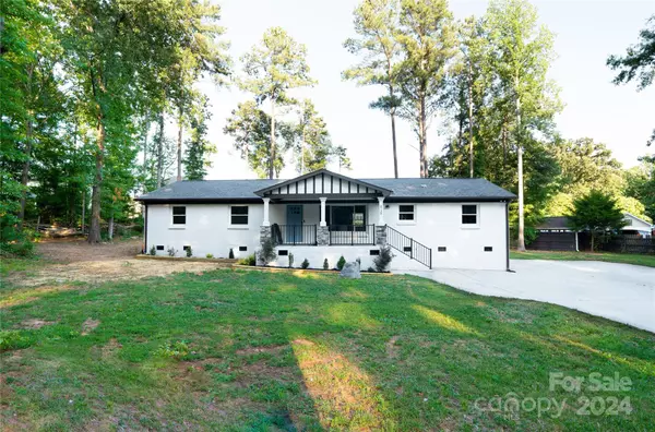 Fort Mill, SC 29707,8738 Shelley Mullis RD