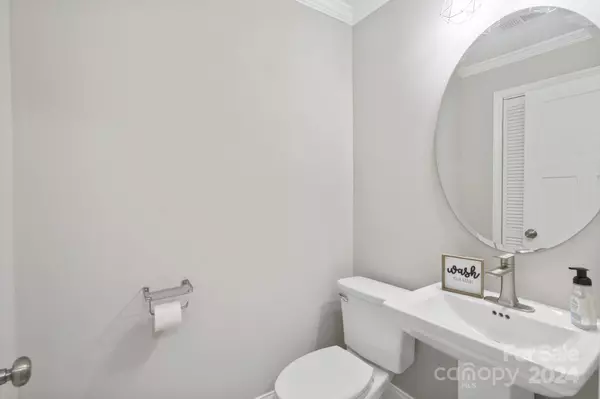 519 Madison ST S Lincolnton, NC 28092