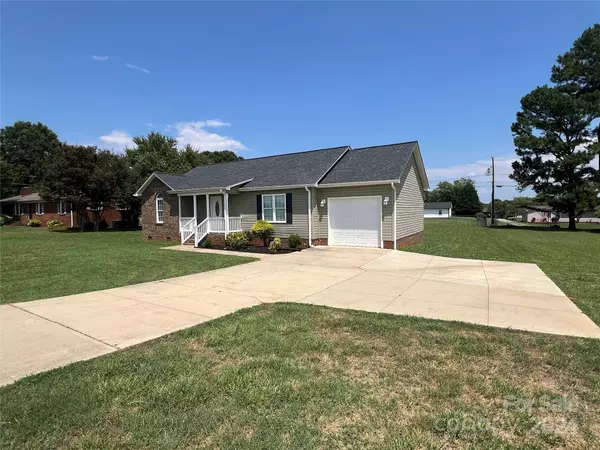 Lincolnton, NC 28092,2374 Startown RD
