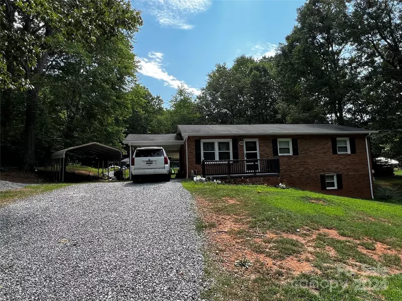 103 Lynn Wood ST, Morganton, NC 28655