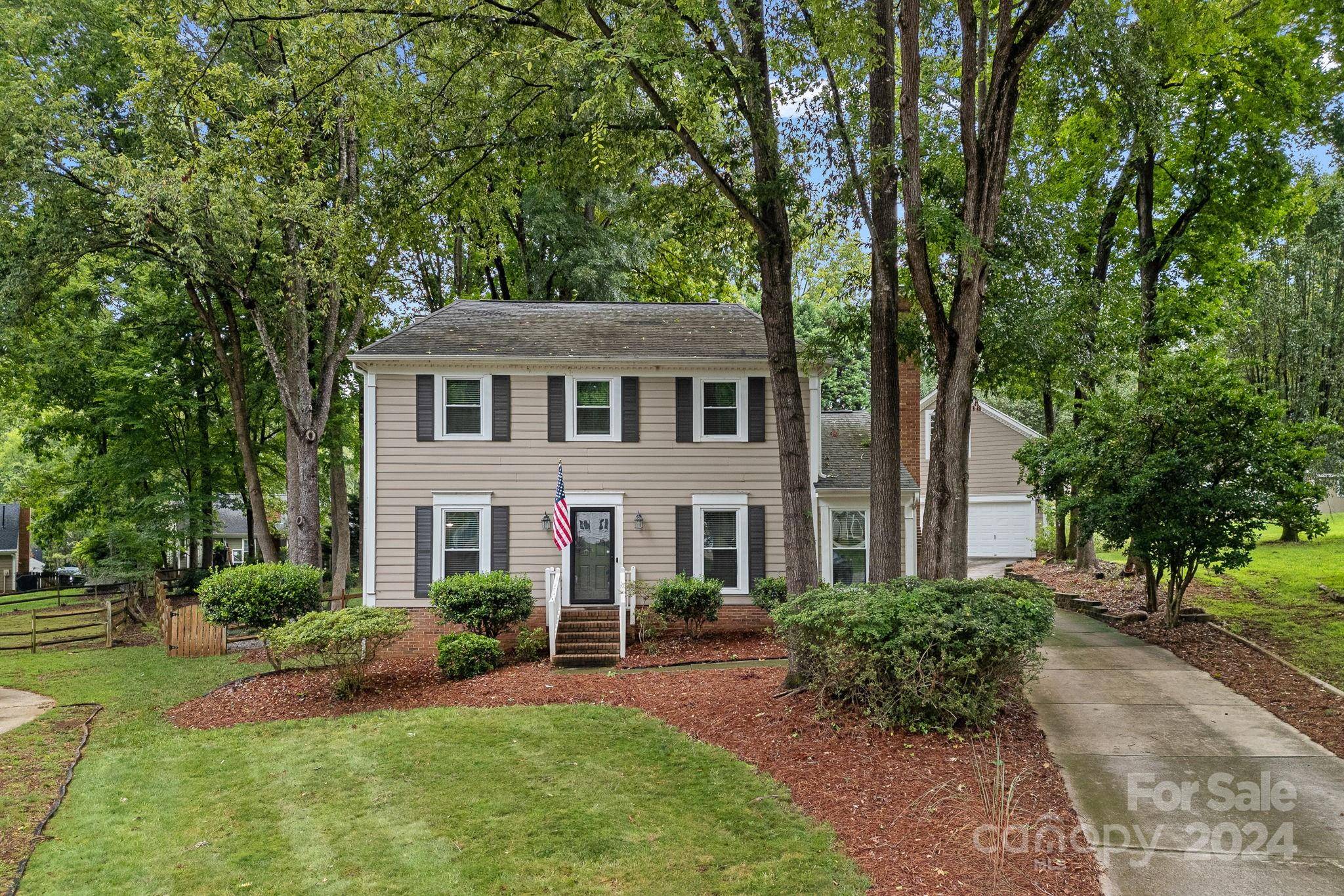 Charlotte, NC 28277,10601 Par Cove LN