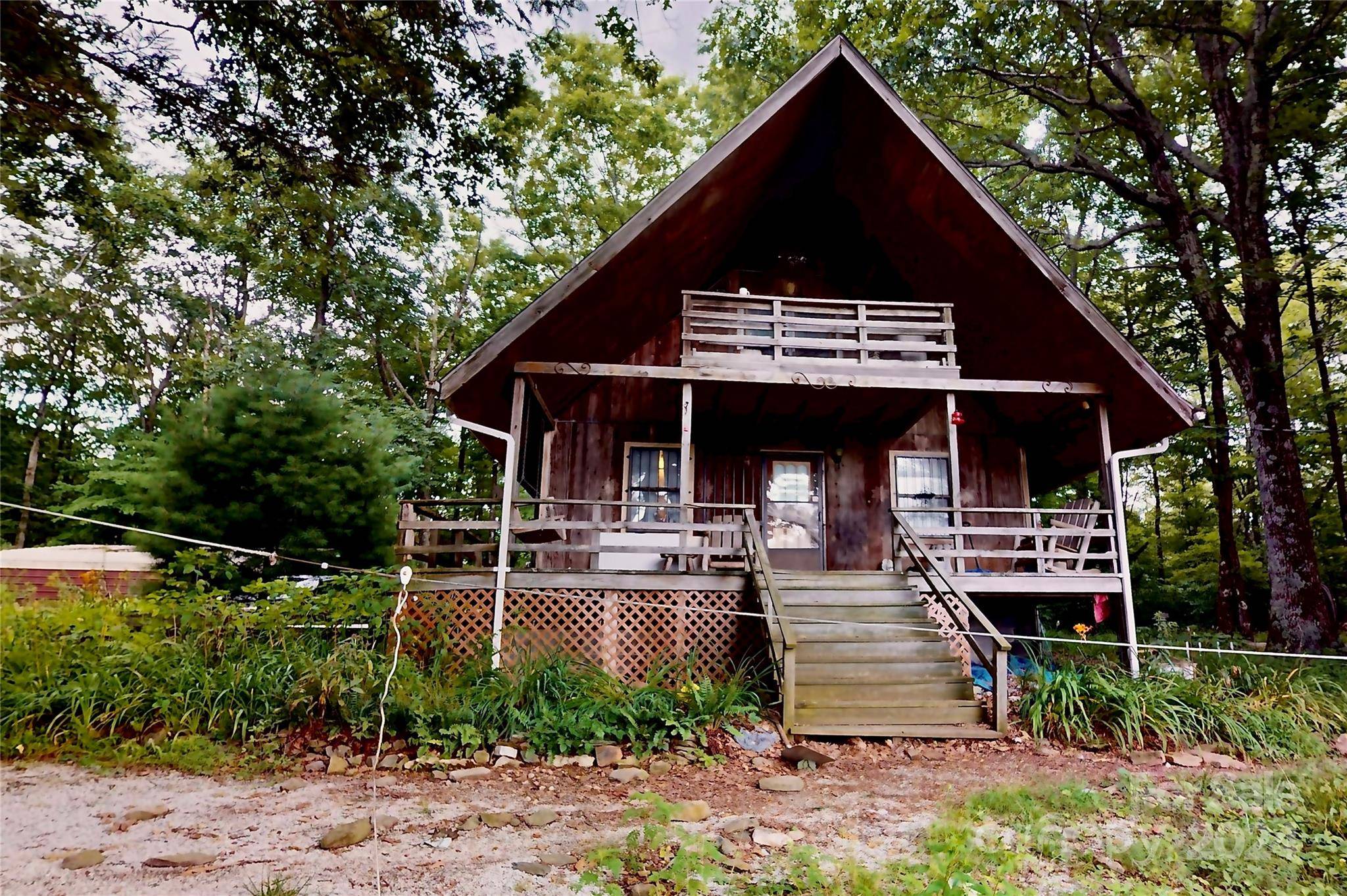 200 Osborn Knob RD, Marion, NC 28752