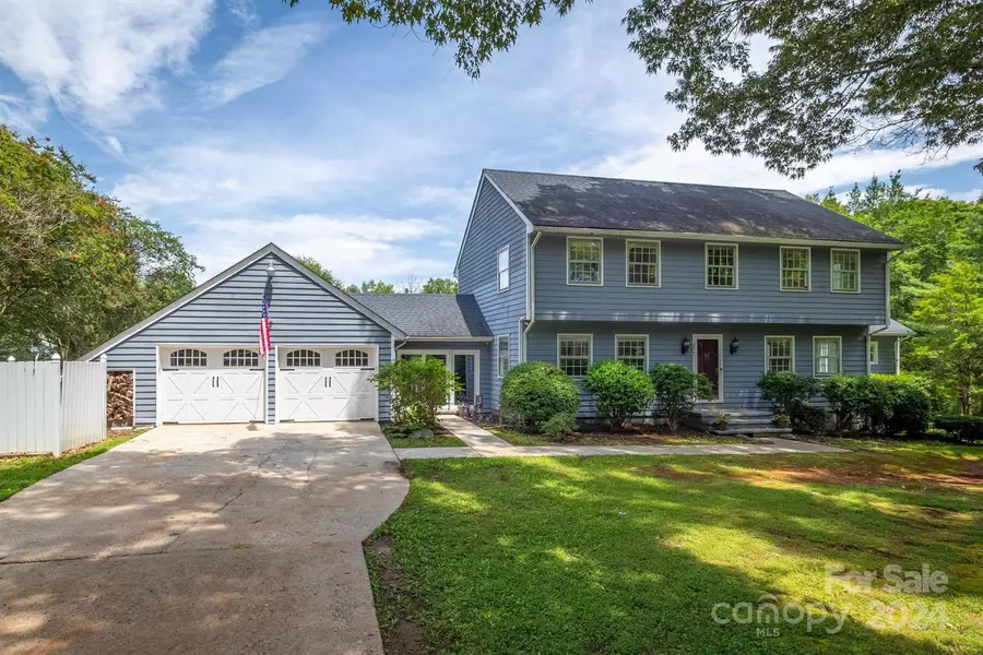 204 Castlegate DR, Morganton, NC 28655