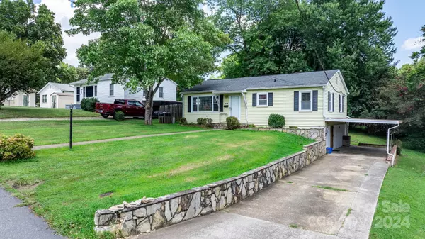 Marion, NC 28752,165 Miller AVE