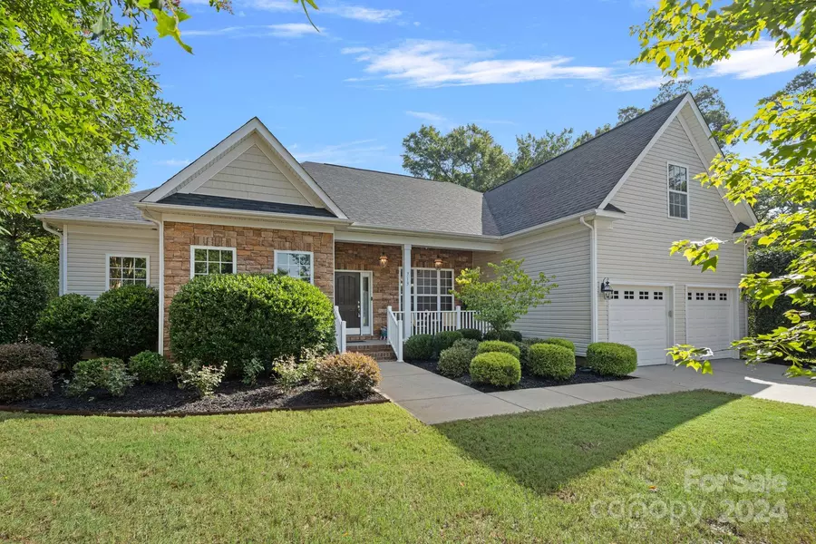 713 Trailhead LN, Fort Mill, SC 29708