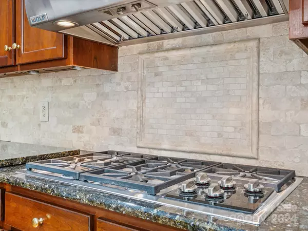 1101 Sydney DR Charlotte, NC 28270