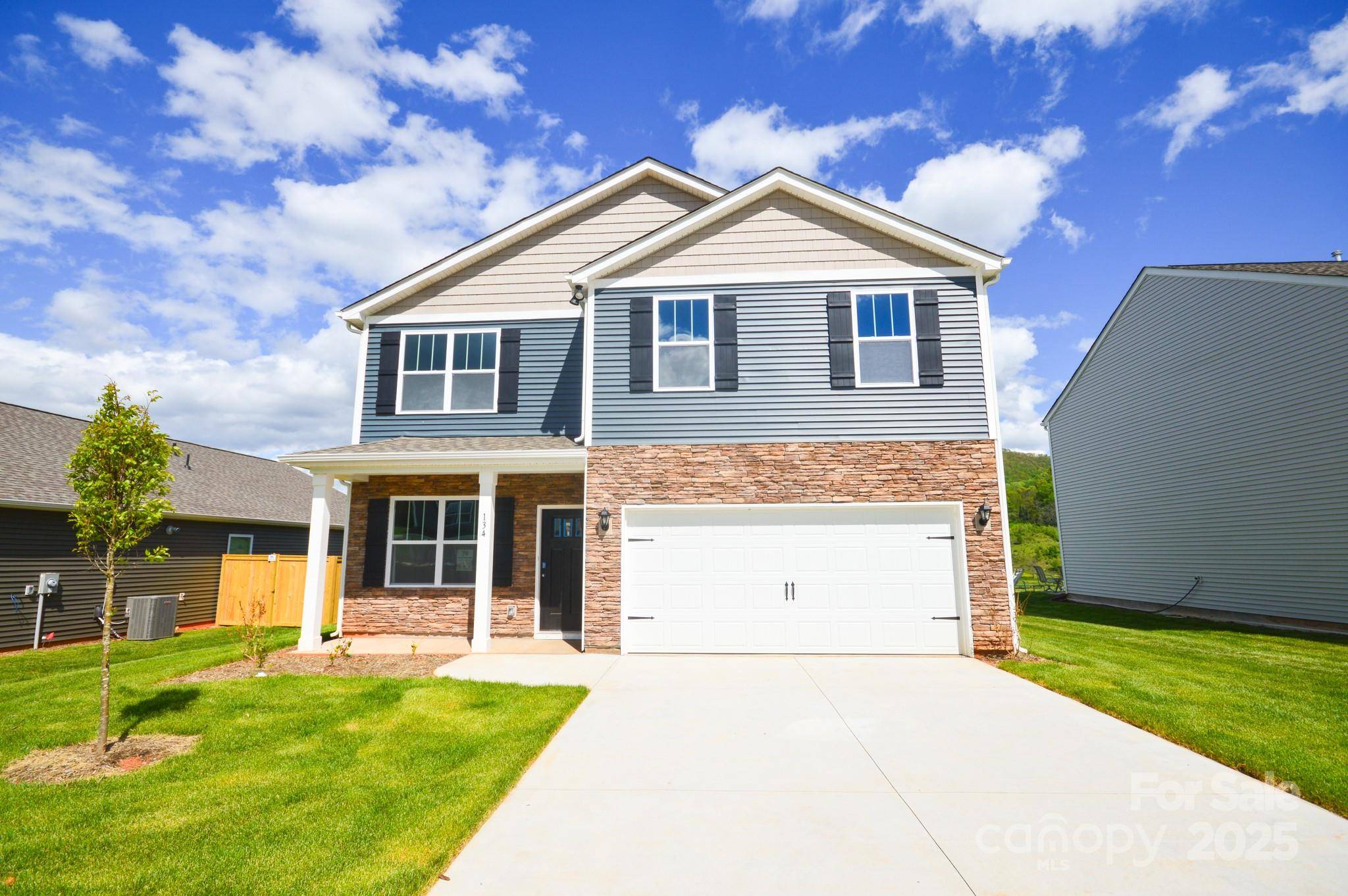 134 Woodvale DR, Waynesville, NC 28786
