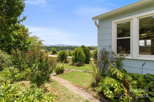 Weaverville, NC 28787,1288 Jupiter RD