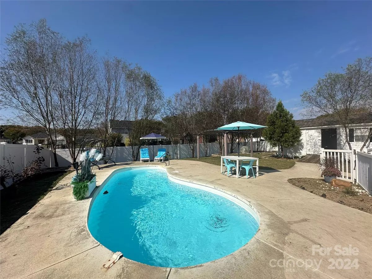 Concord, NC 28027,3626 Cedar Springs DR