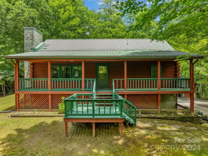 285 Spring Meadow DR, Pisgah Forest, NC 28768