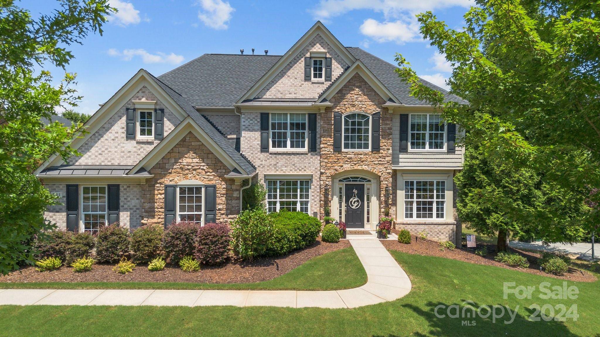 501 Willow Brook DR, Matthews, NC 28105