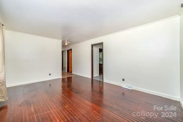 Charlotte, NC 28208,4524 Morgan ST