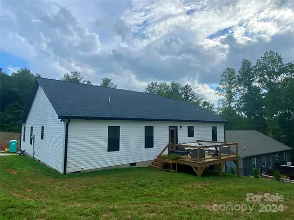 Lenoir, NC 28645,1213 Winter PL SW