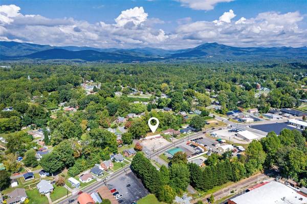 551 E Court ST, Marion, NC 28752