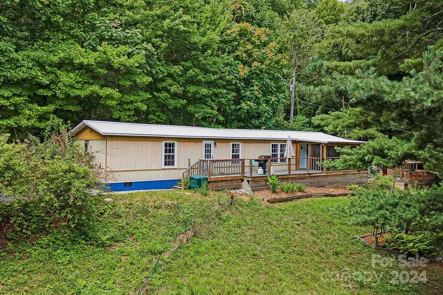 100 Mckinnish Cove DR, Asheville, NC 28806