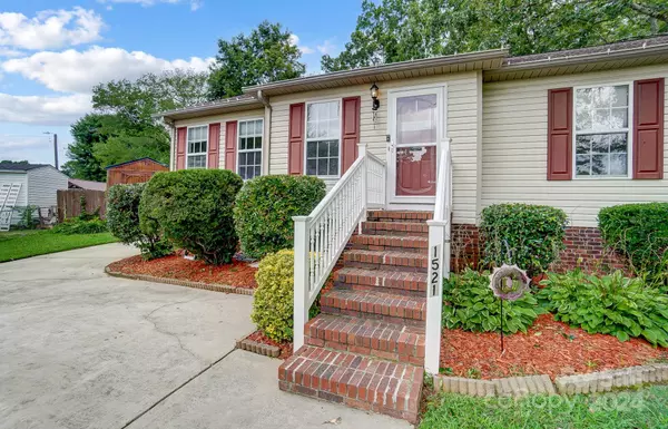 Kannapolis, NC 28083,1521 Tammy CT