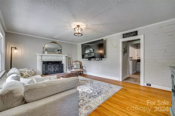 Gastonia, NC 28056,126 Owens LN