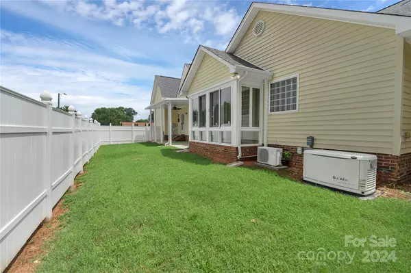 Gastonia, NC 28056,7300 Wahoo CT