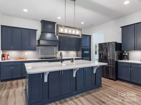 6062 Chimney Bluff RD, Lancaster, SC 29720