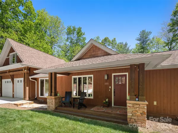 Saluda, NC 28773,376 Whispering Woods DR