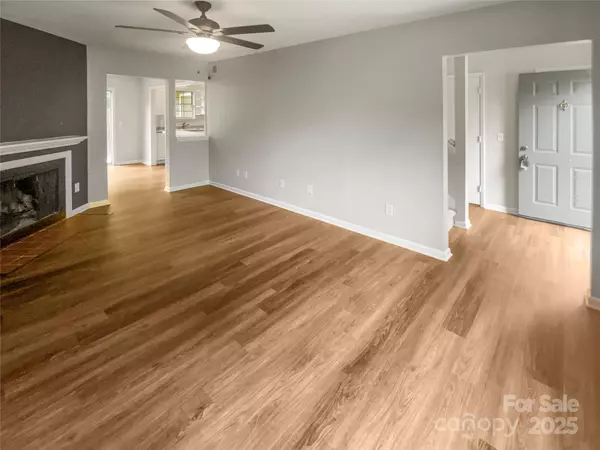 Charlotte, NC 28210,6003 Heath Valley RD