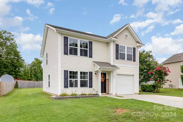 Landis, NC 28088,202 English Oak LN