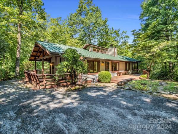 521 Oriole RD, Brevard, NC 28712