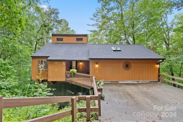 3 Azalea TER, Asheville, NC 28803