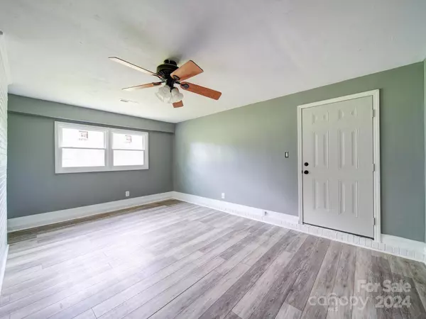 Kings Mountain, NC 28086,131 Sam Smith RD