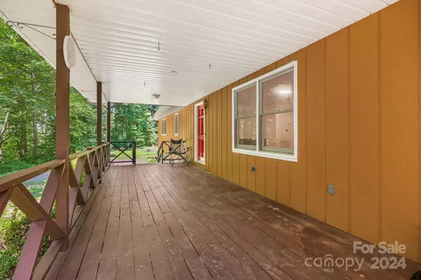 Sylva, NC 28779,1207 Posey Blanton RD
