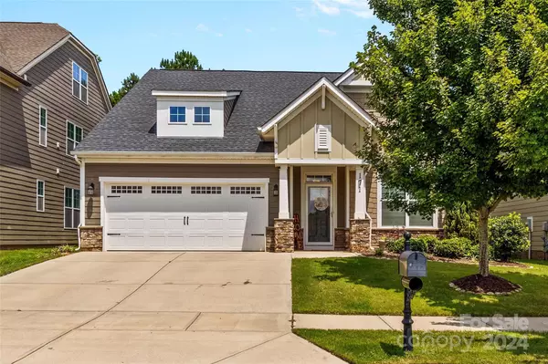 171 Rustling Waters DR, Mooresville, NC 28117