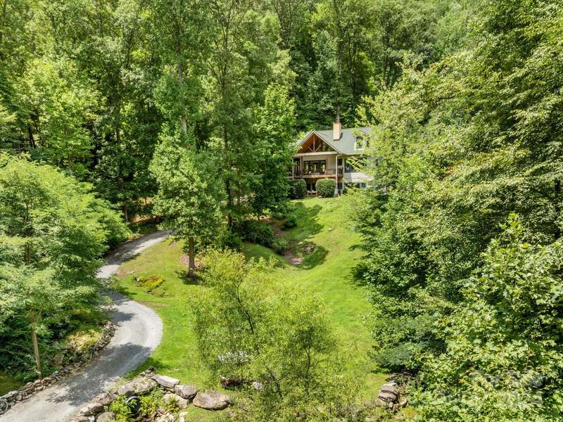 1036 Proctor RD, Lake Lure, NC 28746